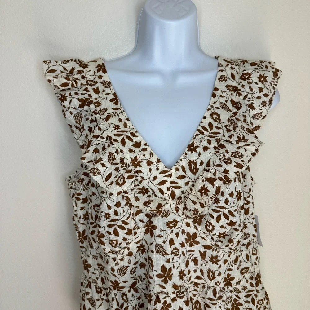 Flutter-Sleeve Floral V-Neck Tie-Back Top Size: M - Picture 16 of 16